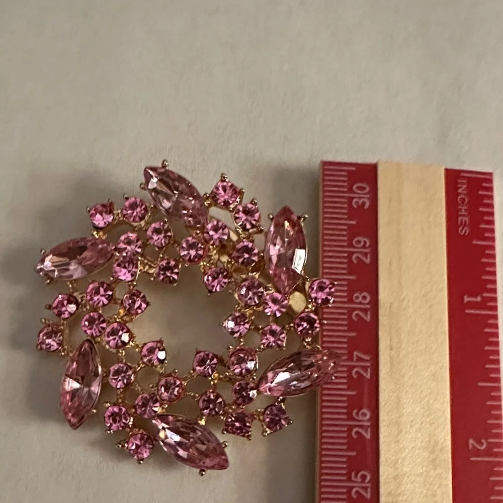 Sparkling Pink Gemstone Brooch - Picture 5 of 5